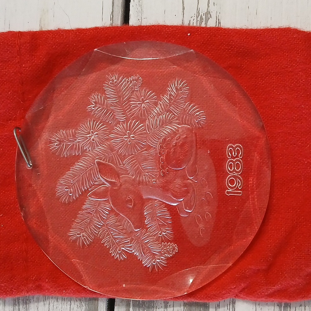 Vintage Christmas Treasures a 1983 Collectors Ornament~Fawn~Lincoln House